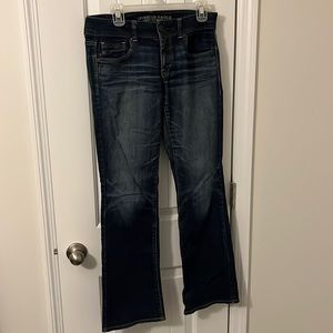 American eagle size 8 dark wash low rise kick boot stretch jeans